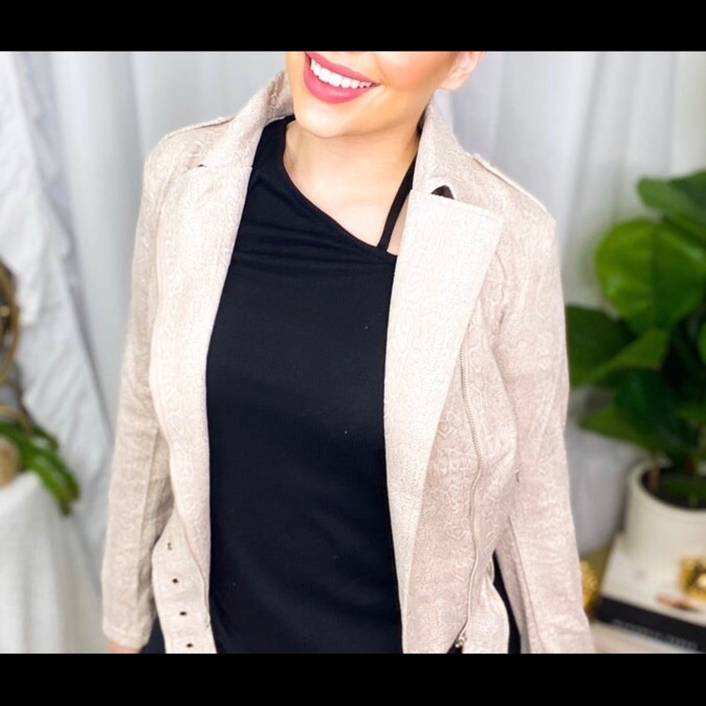 NWT Main Strip large rose snakeskin biker jacket